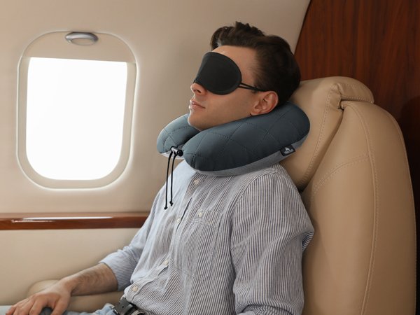 travel pillow in airplane